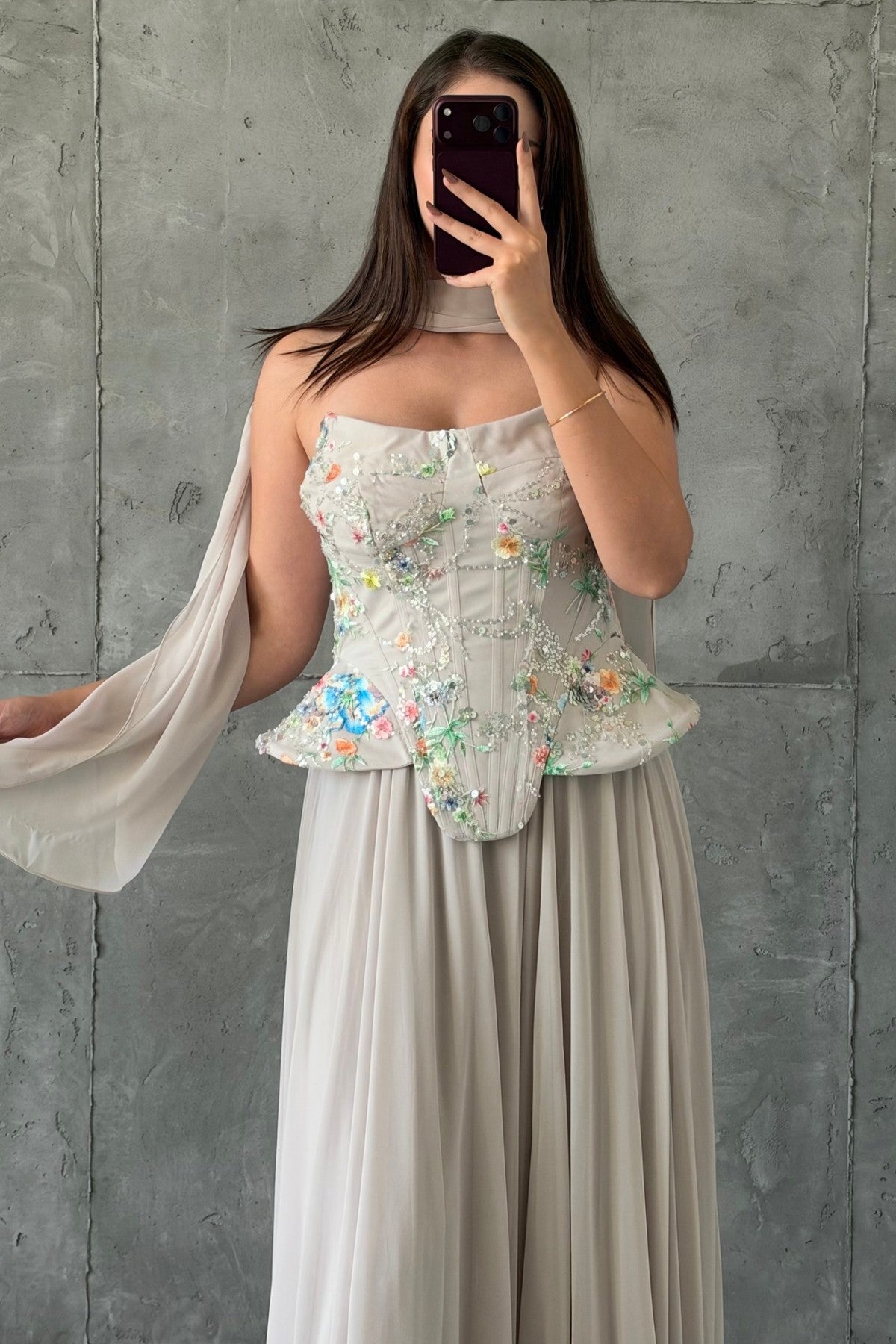 Leyla Açık Abiye Taş