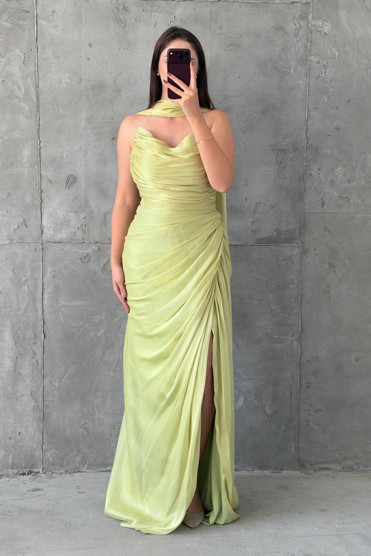 Rümeysa Açık Abiye Fıstık Yeşili