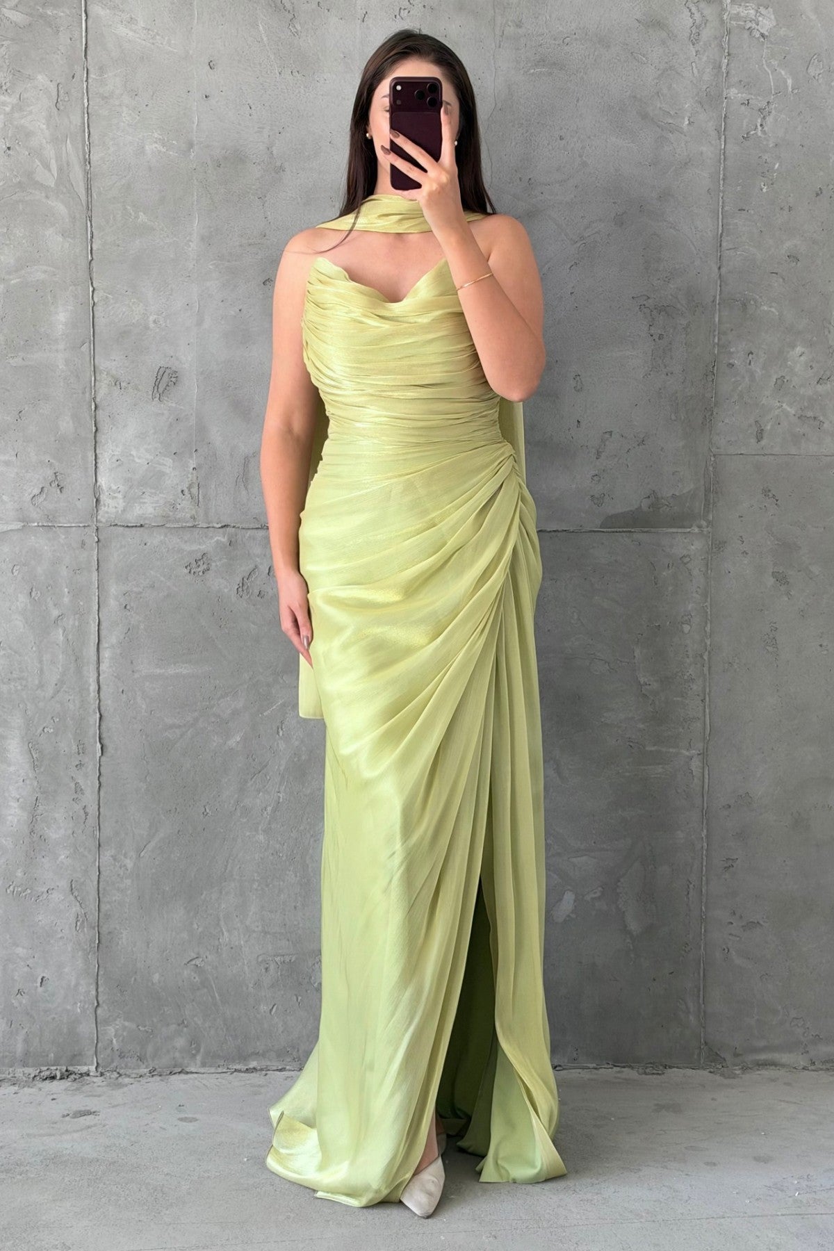 Rümeysa Açık Abiye Fıstık Yeşili