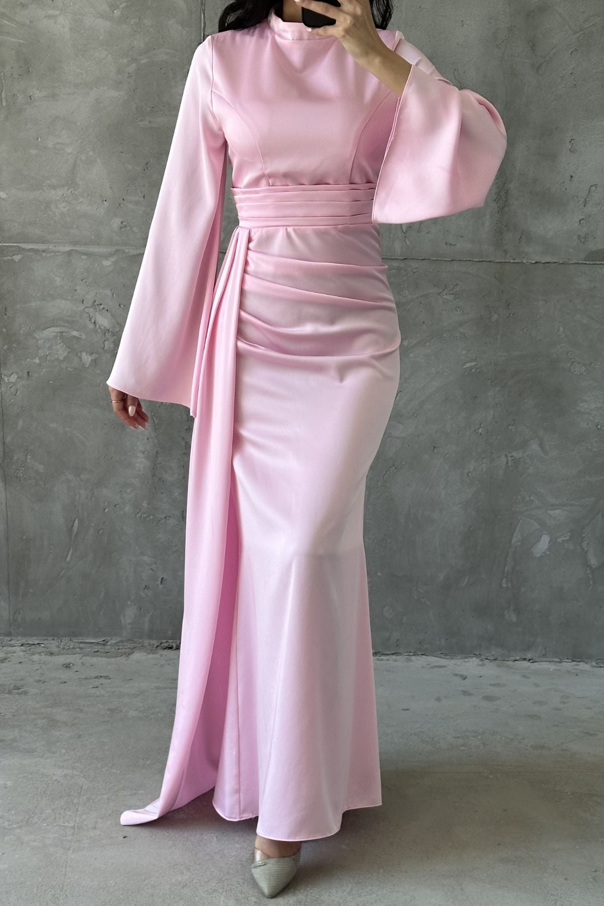 Kuyruk Detaylı Saten Tesettür Abiye Toz Pembe