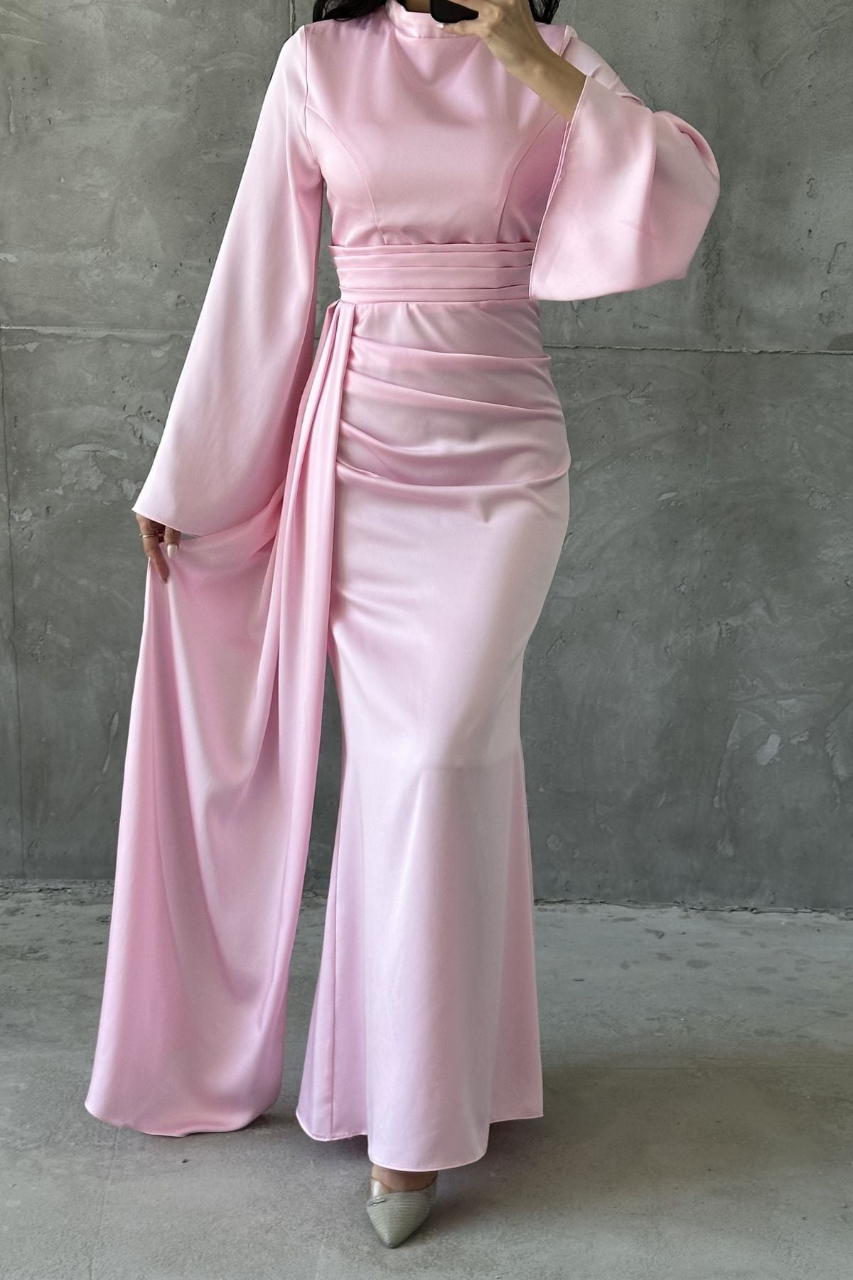 Kuyruk Detaylı Saten Tesettür Abiye Toz Pembe