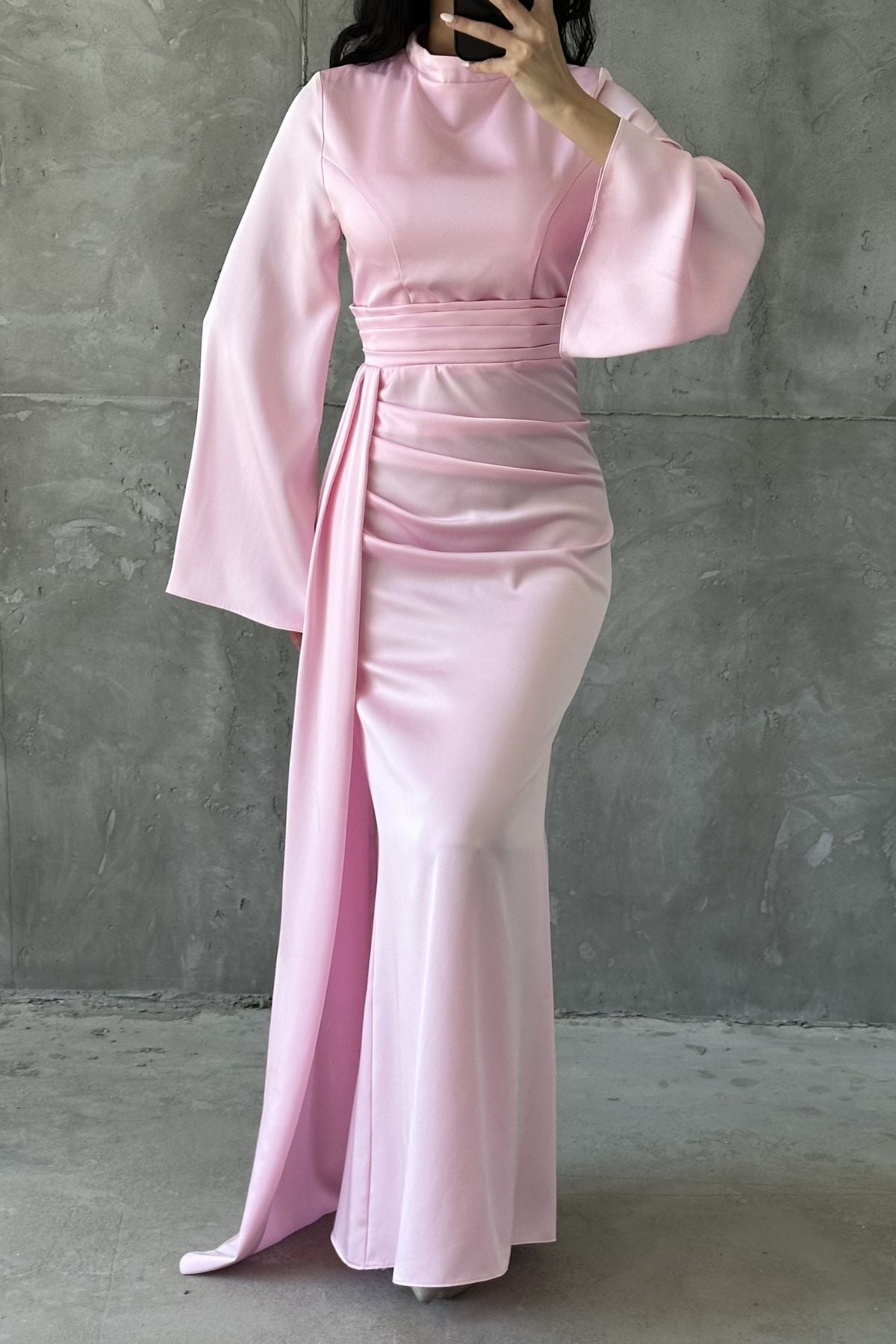 Kuyruk Detaylı Saten Tesettür Abiye Toz Pembe