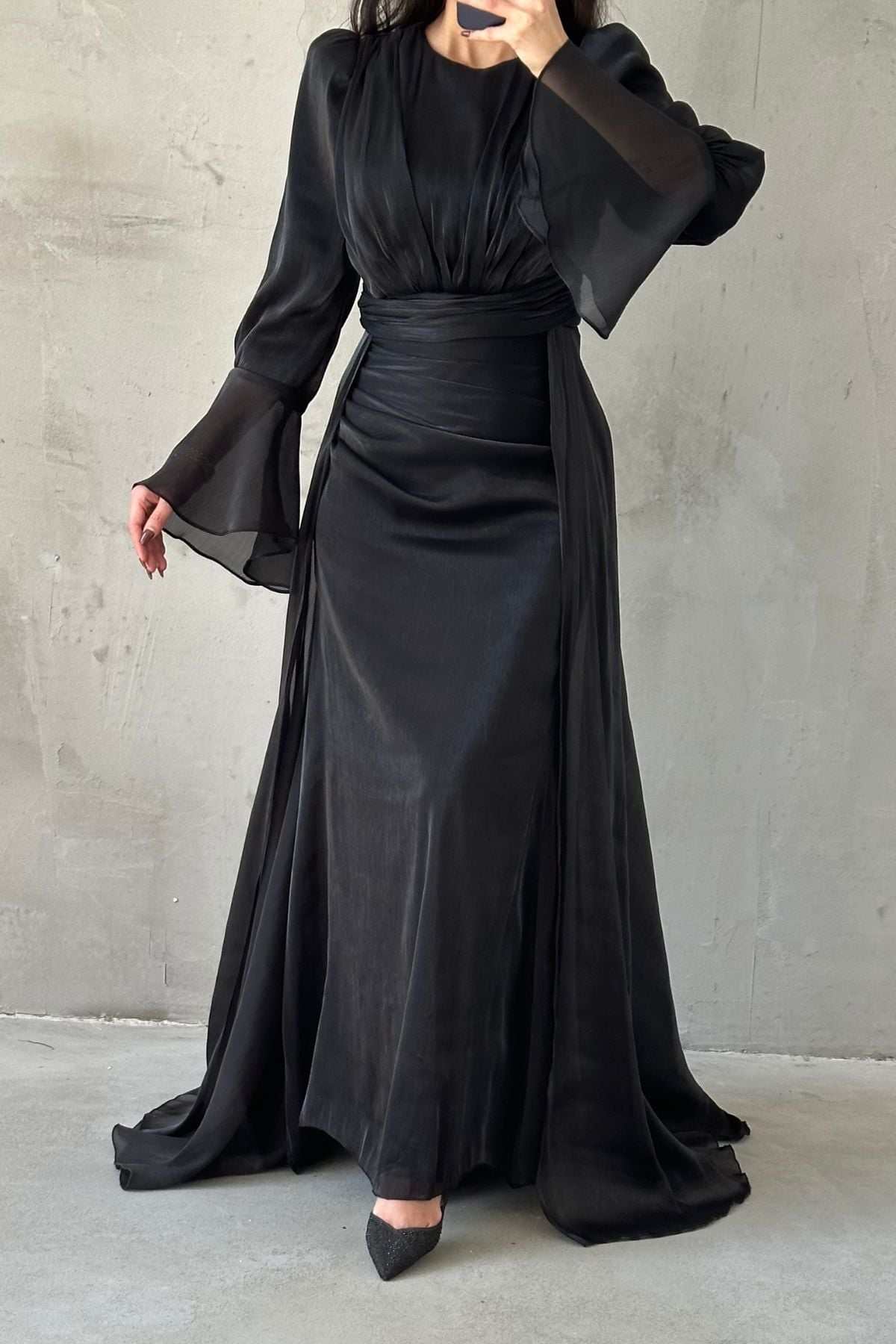 Drape Ve Pelerin Detaylı Janjan Tesettür Abiye Siyah